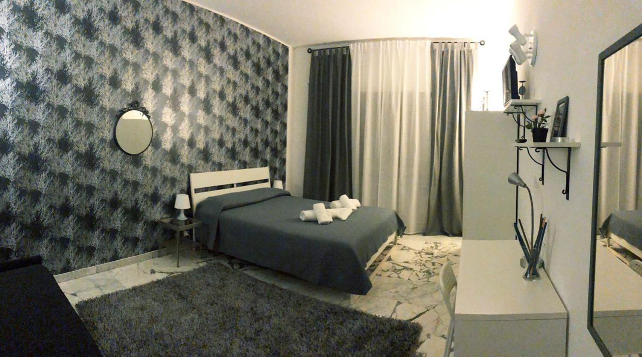 Cornelius Roma Room Exterior photo